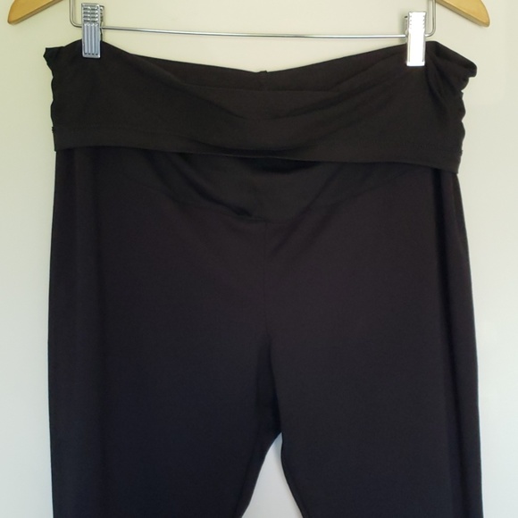 Liz Lange Maternity Black Pants / Stretch Leggings - Picture 3 of 6